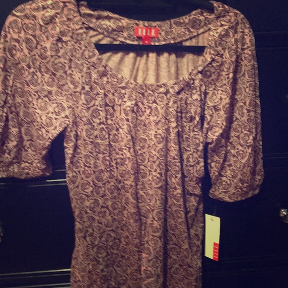 Elle T-shirt - Picture 1 of 5